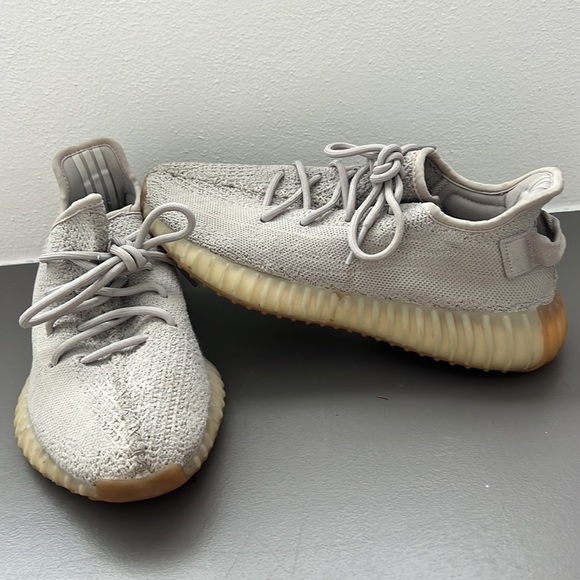 Yeezy Boost 350 V2 Sesame - size 8 - Picture 2 of 7